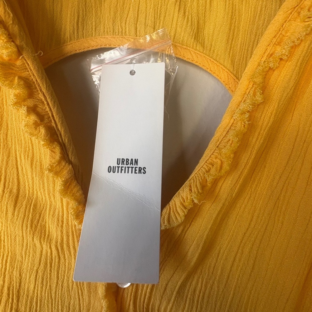 NWT‎ Urban Outfitters Yellow Open Back Button Down High Low Peplum Top Medium - Picture 7 of 11